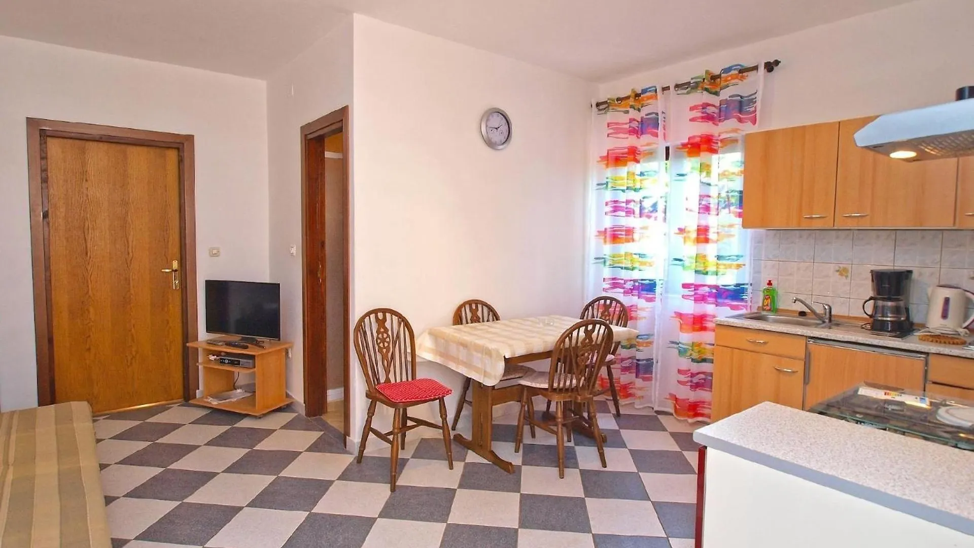 Ferienwohnung Fuer 4 Personen Ca 40 Qm In Fazana-Surida, Istrien Istrische Riviera Valbandon