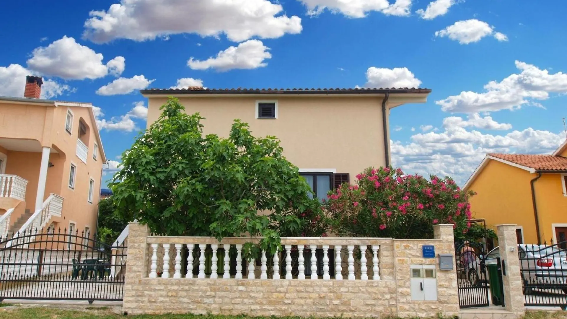 Apartment Ferienwohnung Fuer 4 Personen Ca 40 Qm In Fazana-Surida, Istrien Istrische Riviera Valbandon Croatia